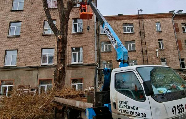 Автовышка манипулятор